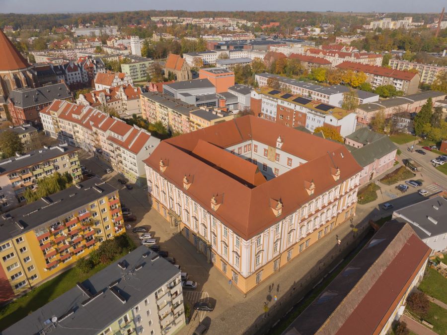 Widok z lotu ptaka budynku Paacu Biskupiego w którym mieci si Muzeum w Nysie